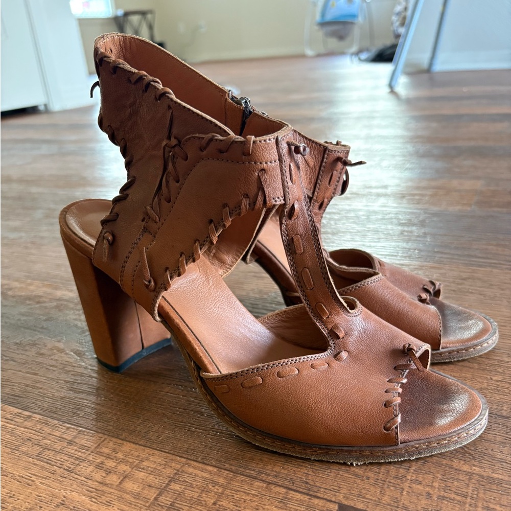 Sundance Brown Leather Women's Heeled Sandals